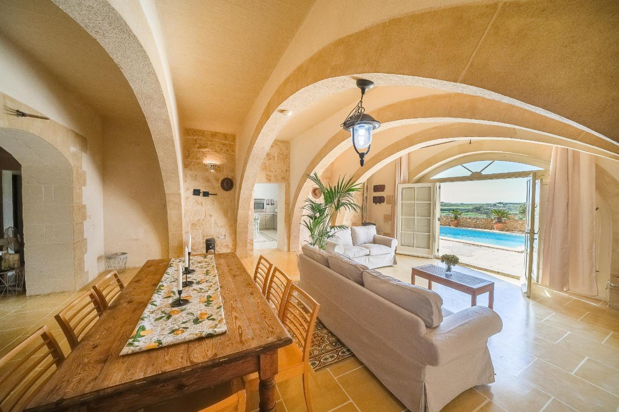 Lonza Gharb Farmhouse ภายนอก รูปภาพ