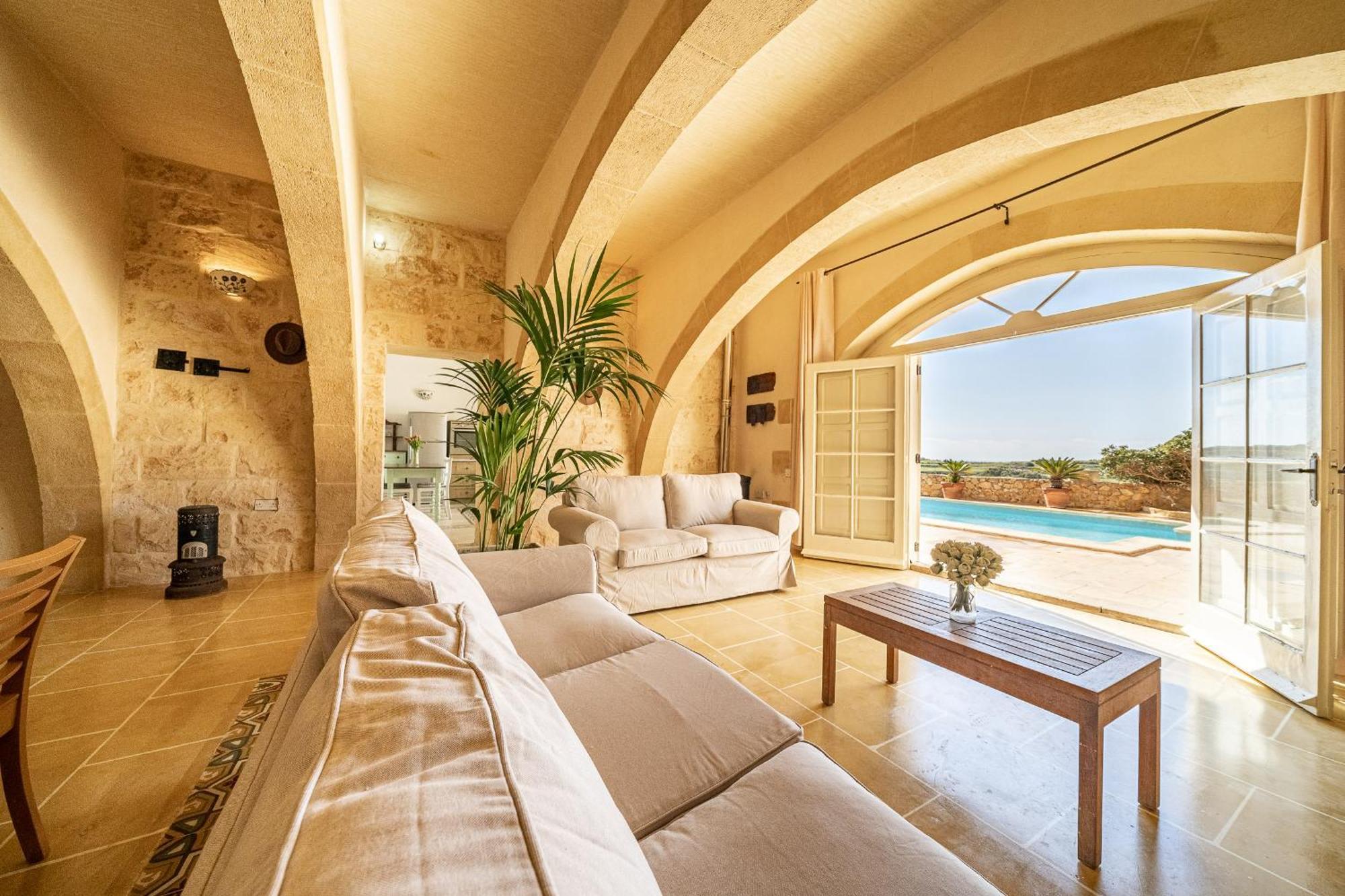 Lonza Gharb Farmhouse ภายนอก รูปภาพ