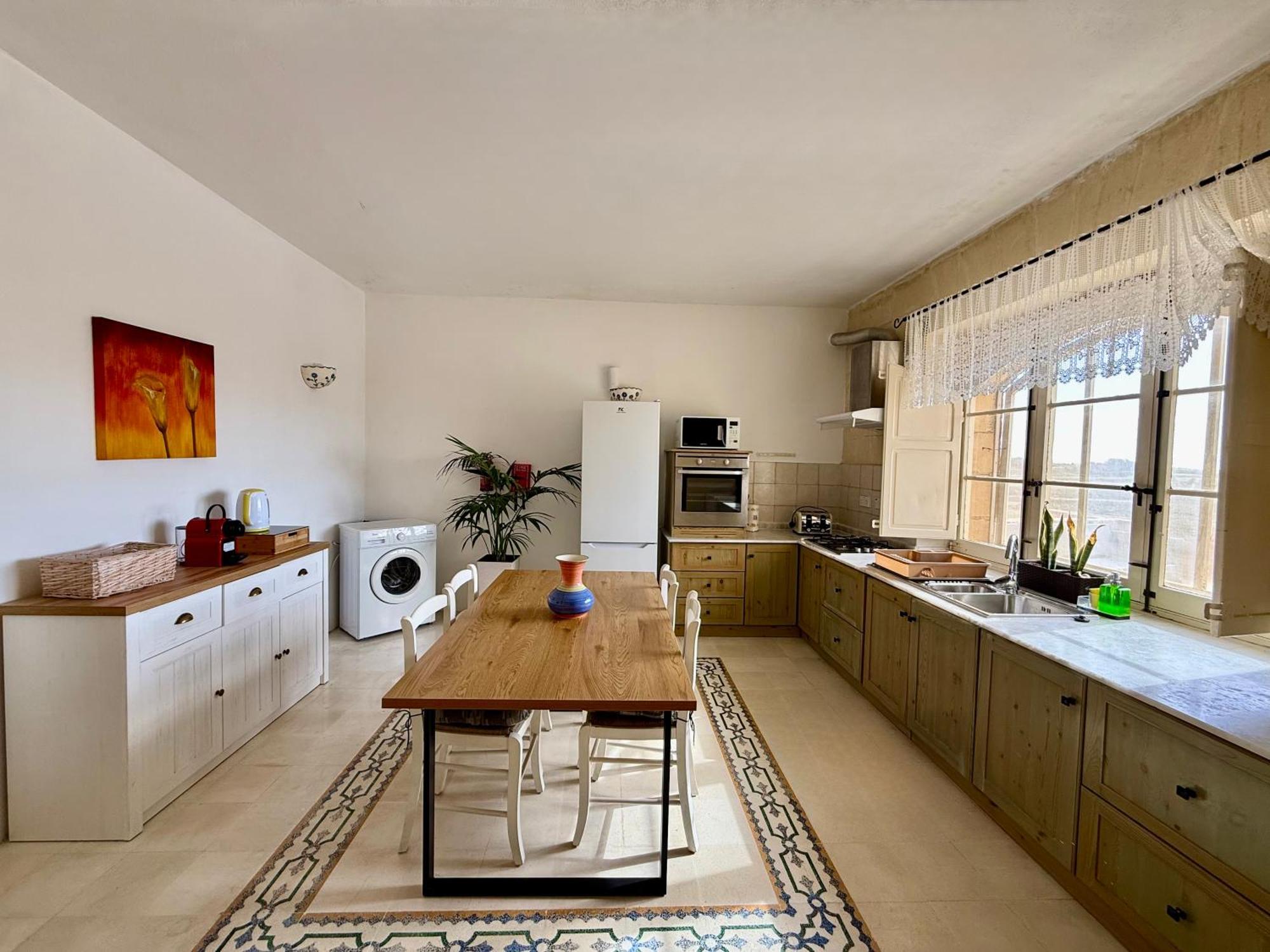 Lonza Gharb Farmhouse ภายนอก รูปภาพ